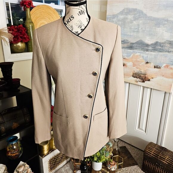New VTG Beige KASPER 100% Wool  Statement Blazer. - Picture 1 of 15